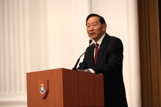 校務委員會主席王冬勝博士 鼓勵港大師生擁抱夢想。